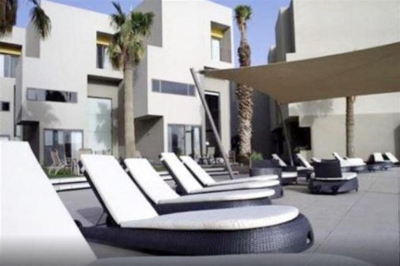 Sea Loft Villas Manama Exterior foto